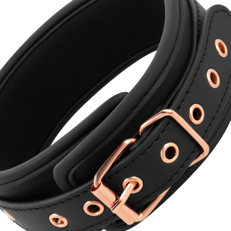 COQUETTE CHIC DESIRE – AUSGEZEICHNETE HALSKETTE AUS VEGANEM LEDER MIT ARMBAND UND NEOPRENFUTTER