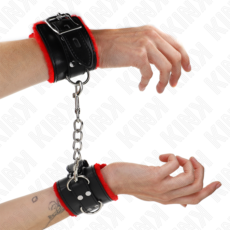 KINK – MIT PELZ GEFÜTTERTE HANDGELENKSTÜTZEN MIT QUADRATISCHEN LÖCHERN, VERSTELLBARER ROTER UND SCHWARZER GÜRTEL 17-29 CM X 6 CM