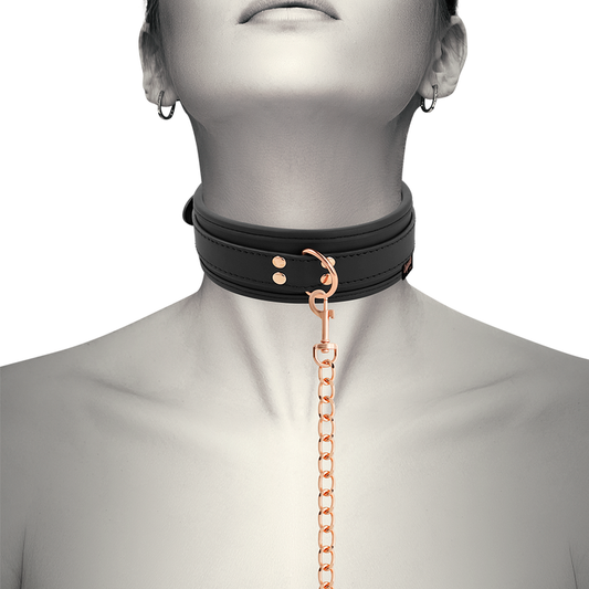 COQUETTE CHIC DESIRE – AUSGEZEICHNETE HALSKETTE AUS VEGANEM LEDER MIT ARMBAND UND NEOPRENFUTTER