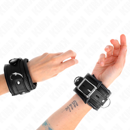 KINK – SCHWERE HANDGELENKSTÜTZE, MIT SCHWARZEM FELL GEFÜTTERT, VERSTELLBAR 20–30 CM X 6 CM